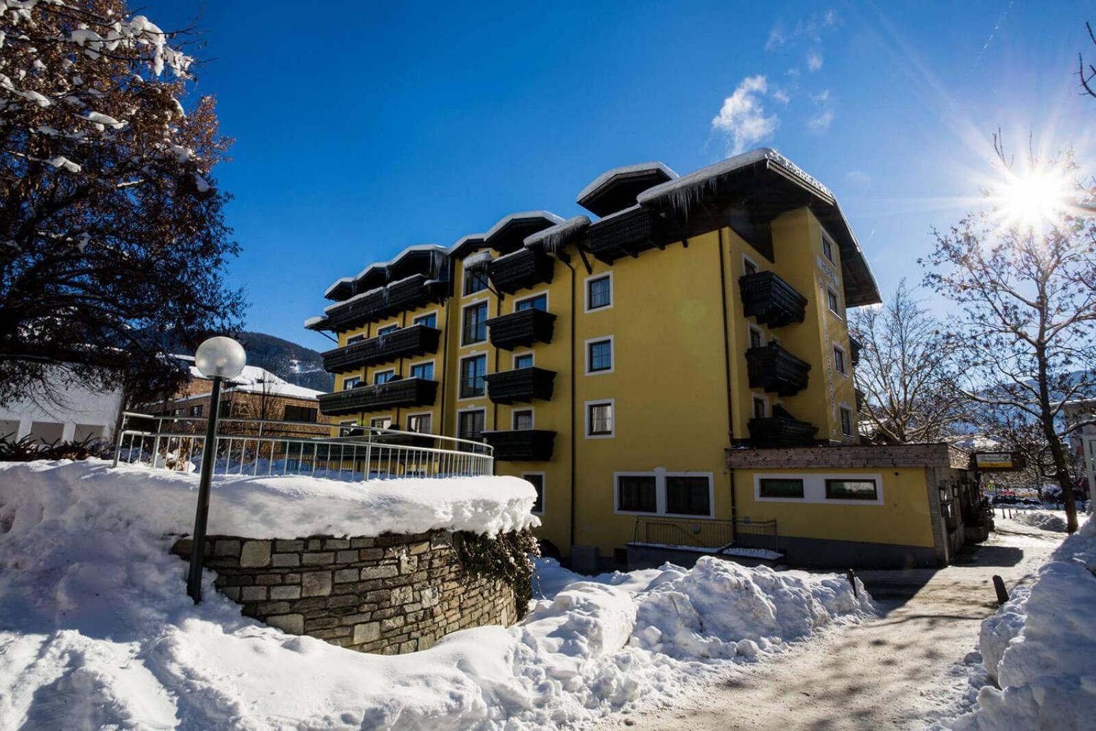 Hotel Pinzgauerhof By Alpeffect Hotels Zell am See Exterior photo